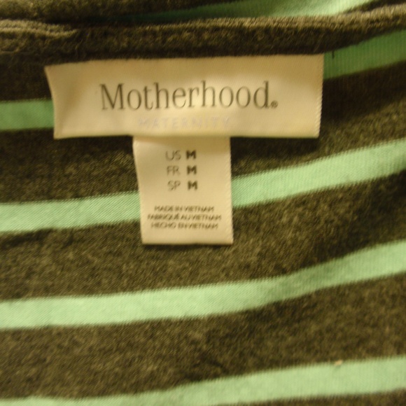 Short Sleeve Knot Front Maternity Dress - Medium - Picture 2 of 6